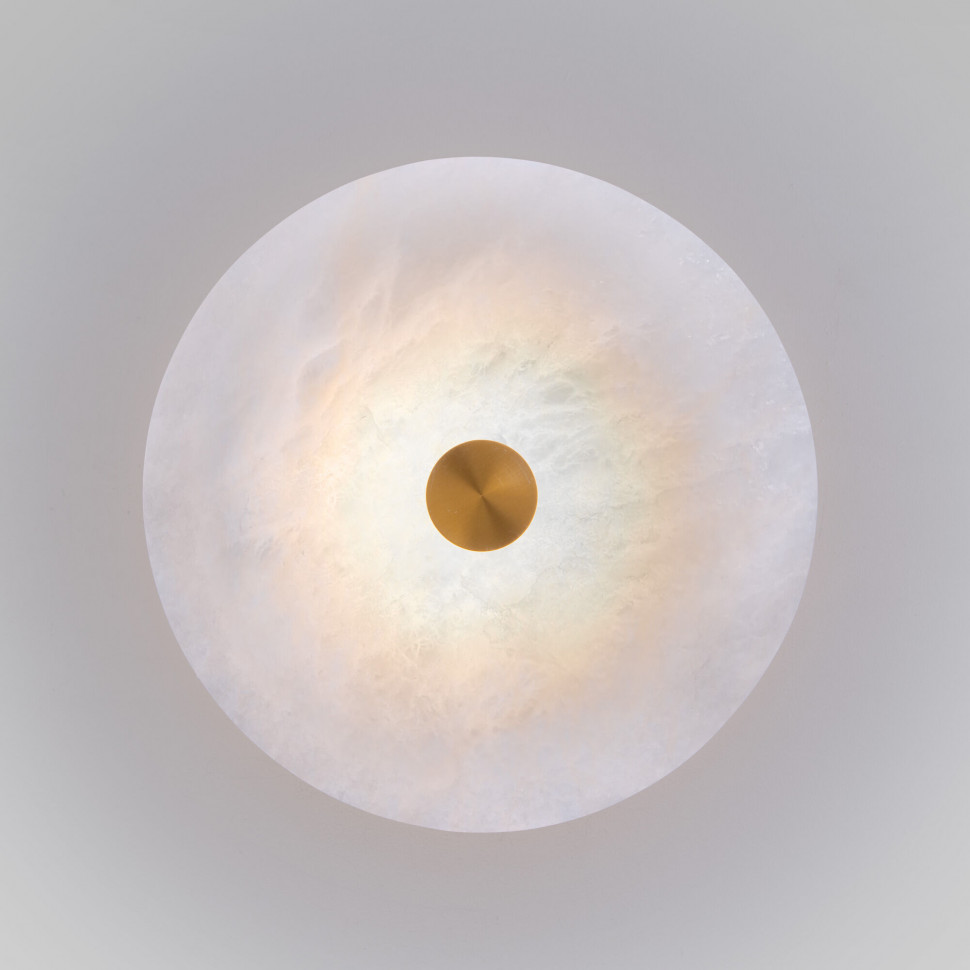 Светодиодный настенный светильник с мраморным рассеивателем 40341 LED латунь фото 1 &mdash; Multielectrika