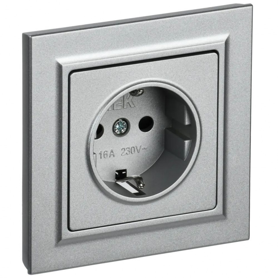 Розетка с заземлением с защитными шторками 16А в сборе IEK Brite РСР14-1-0-БрА алюминий фото 1 — Multielectrika