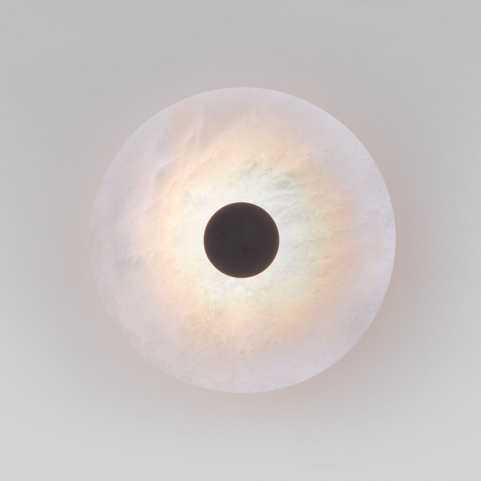 Светодиодный настенный светильник с мраморным рассеивателем 40340 LED черный фото 1 &mdash; Multielectrika