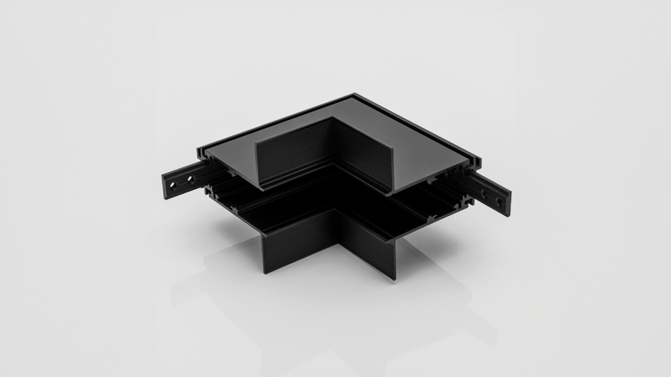 Коннектор угловой для накладного трека настенно-потолочный  SY Черный PCB Серебро SY-601902-CN-BL фото 1 — Multielectrika