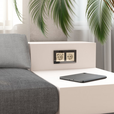 Розетка с заземлением и шторками (айвори акрил) W1171143 &mdash; Multielectrika