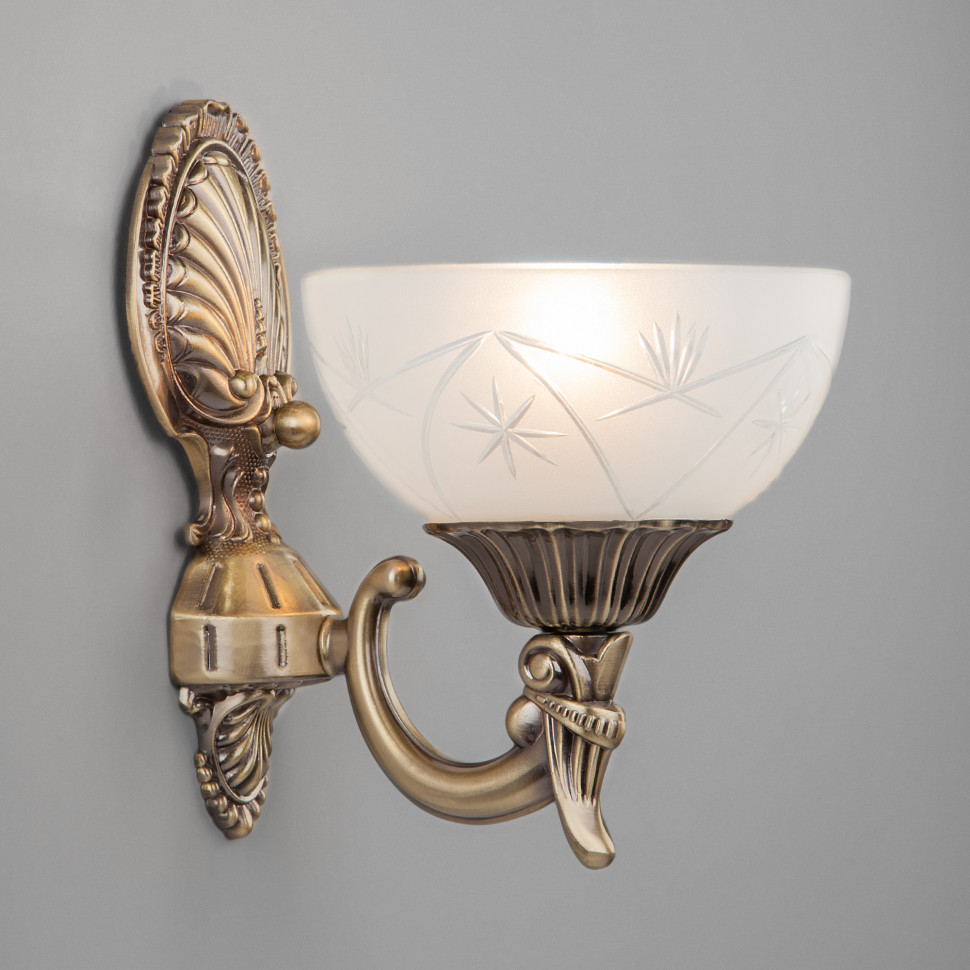 Бра в классическом стиле 60006/1 античная бронза фото 1 — Multielectrika