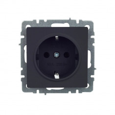 Розетка с заземлением без защитных шторок 16А IEK Brite РС11-1-0-БрГ графит &mdash; Multielectrika
