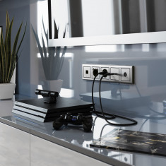 Рамка на 5 постов (глянцевый никель) W0051602 &mdash; Multielectrika