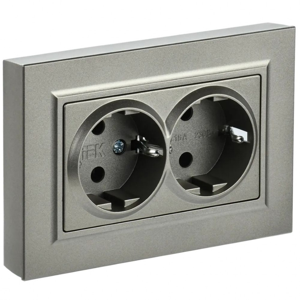 Розетка двойная с заземлением без защитных шторок 16А в сборе IEK Brite РС12-3-БрШ шампань фото 1 — Multielectrika