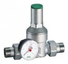 Редуктор давления 1/2" (НР-НР) с манометром FAR 2815 12 &mdash; Multielectrika