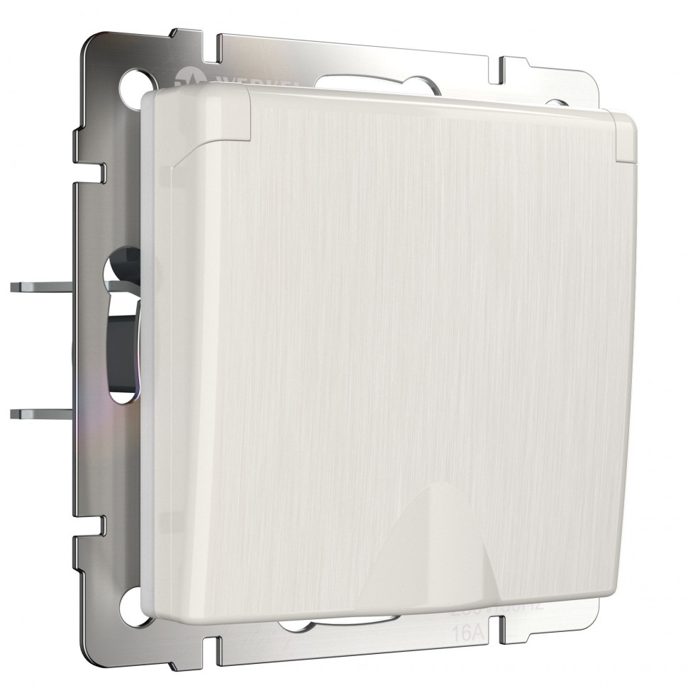 Розетка влагозащ. с зазем. с защит. крышкой и шторками перламутровый рифленый W1171213 фото 1 &mdash; Multielectrika