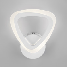 Настенный светодиодный светильник 90216/1 белый &mdash; Multielectrika