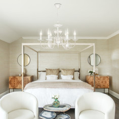 Люстра с прозрачным хрусталем 60018/6 белый с золотом &mdash; Multielectrika