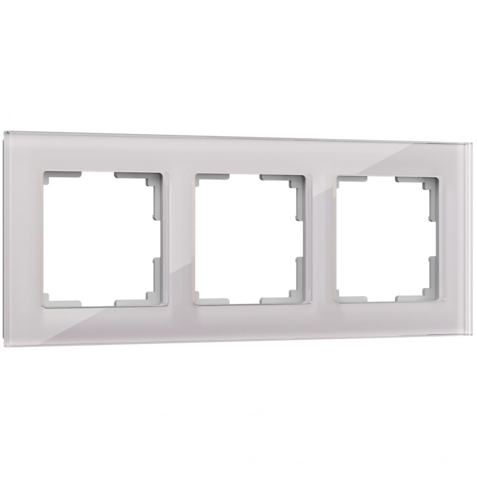 Рамка из стекла на 3 поста Favorit дымчатый W0031117 фото 1 &mdash; Multielectrika