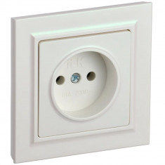 Розетка без заземления без защитных шторок 10А в сб. IEK Brite РСР10-1-0-БрЖ жемчуг &mdash; Multielectrika