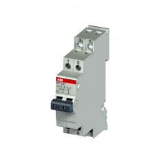 Модульный переключатель ABB E214-25-202 два переключающих контакта 25A (I-0-II) 1 модуль 2CCA703031R0001 &mdash; Multielectrika