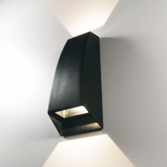 Пылевлагозащи<wbr>щенный светодиодный светильник 1016 Techno черный IP54 1016 Techno черный &mdash; Multielectrika