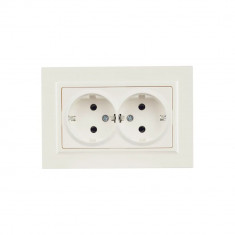 Розетка двойная с заземлением без защитных шторок 16А в сборе IEK Brite РС12-3-БрЖ жемчуг &mdash; Multielectrika