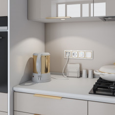 Рамка из пластика на 4 поста Snabb белый/золото W0041933 &mdash; Multielectrika