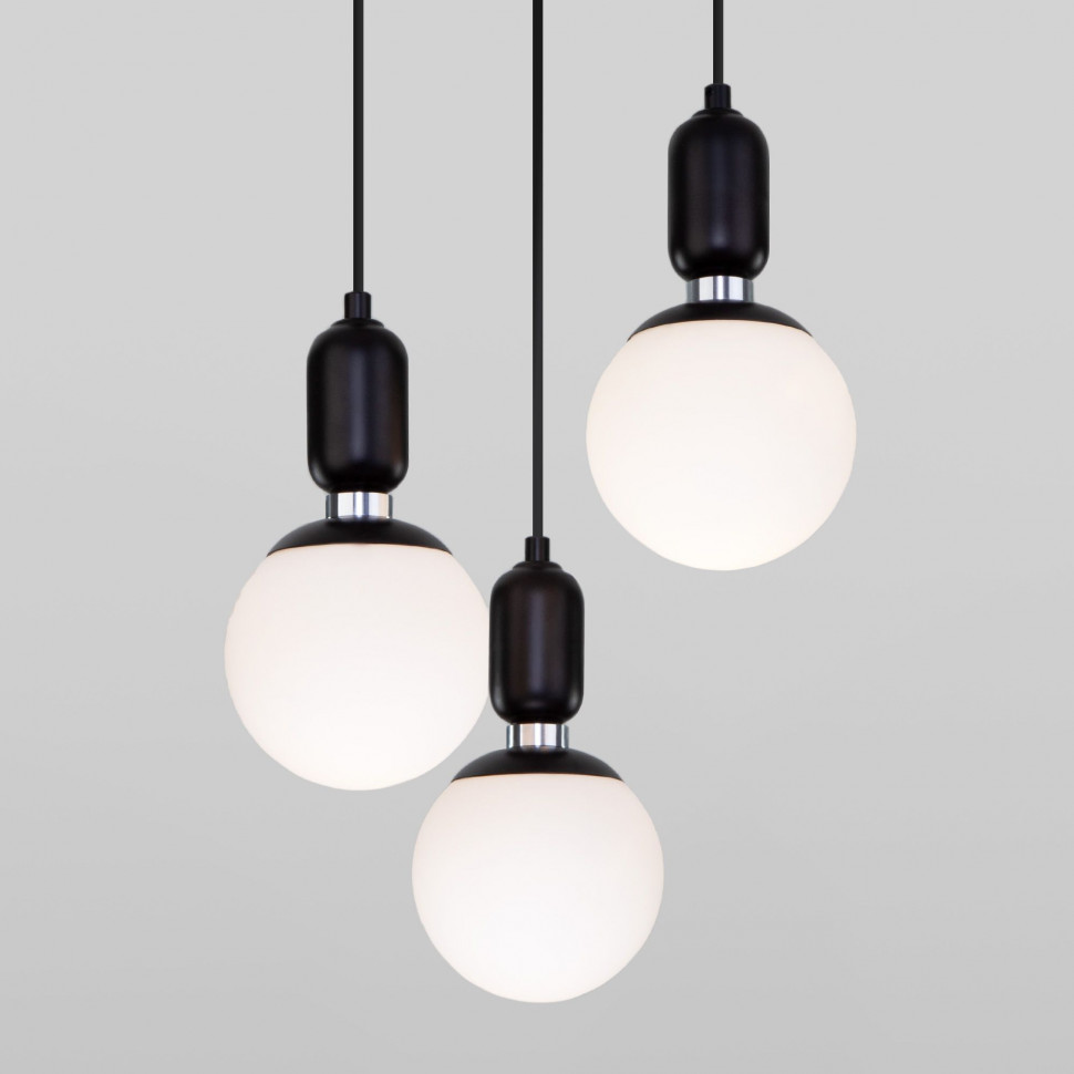 Подвесной светильник со стеклянными плафонами 50151/3 черный фото 1 &mdash; Multielectrika