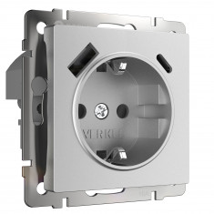 Розетка с заземлением, шторками и USB тип A+C (серебряный матовый) W1171765 &mdash; Multielectrika