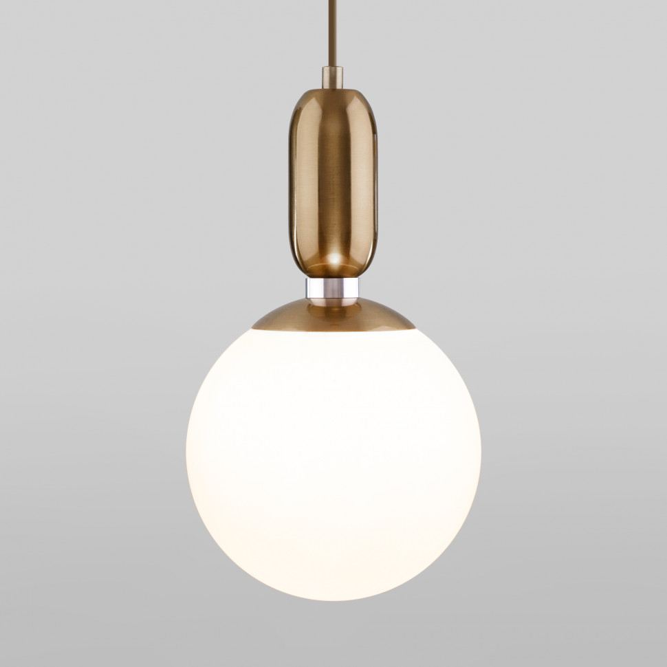 Подвесной светильник со стеклянным плафоном 50197/1 латунь фото 1 — Multielectrika