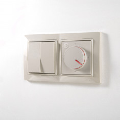 Выключатель двухклавишный проходной (слоновая кость) W1122003 &mdash; Multielectrika