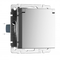 Розетка влагозащ. с зазем. с защит. крышкой и шторками N (серебряный матовый) W1171265 &mdash; Multielectrika