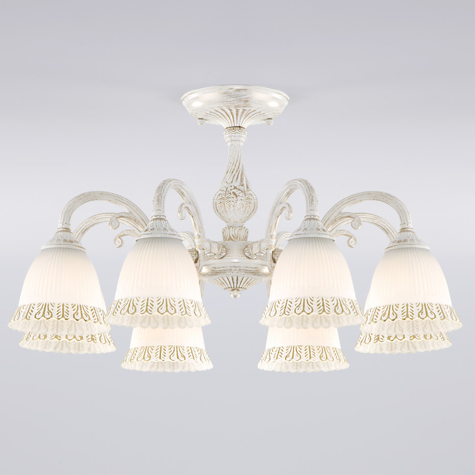 Классическая люстра со стеклянными плафонами 60107/8 белый с золотом фото 1 — Multielectrika