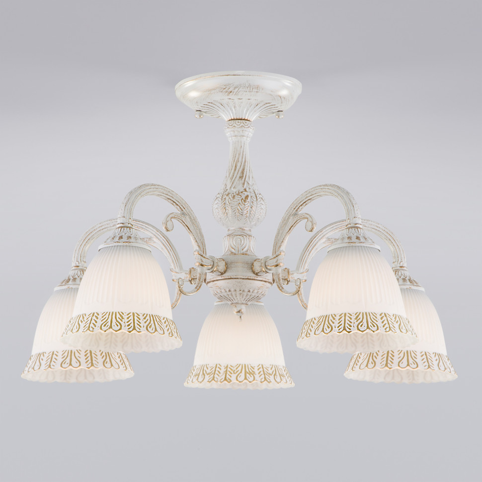 Потолочная люстра со стеклянными плафонами 60107/5 белый с золотом фото 1 — Multielectrika