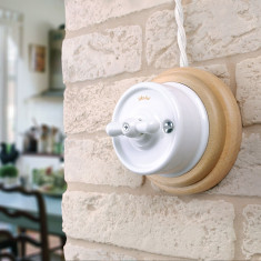 Рамка на 1 пост светлый бук W0015224 &mdash; Multielectrika