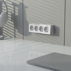 Розетка четверная с заземлением и шторками Gallant белая W5072210 &mdash; Multielectrika