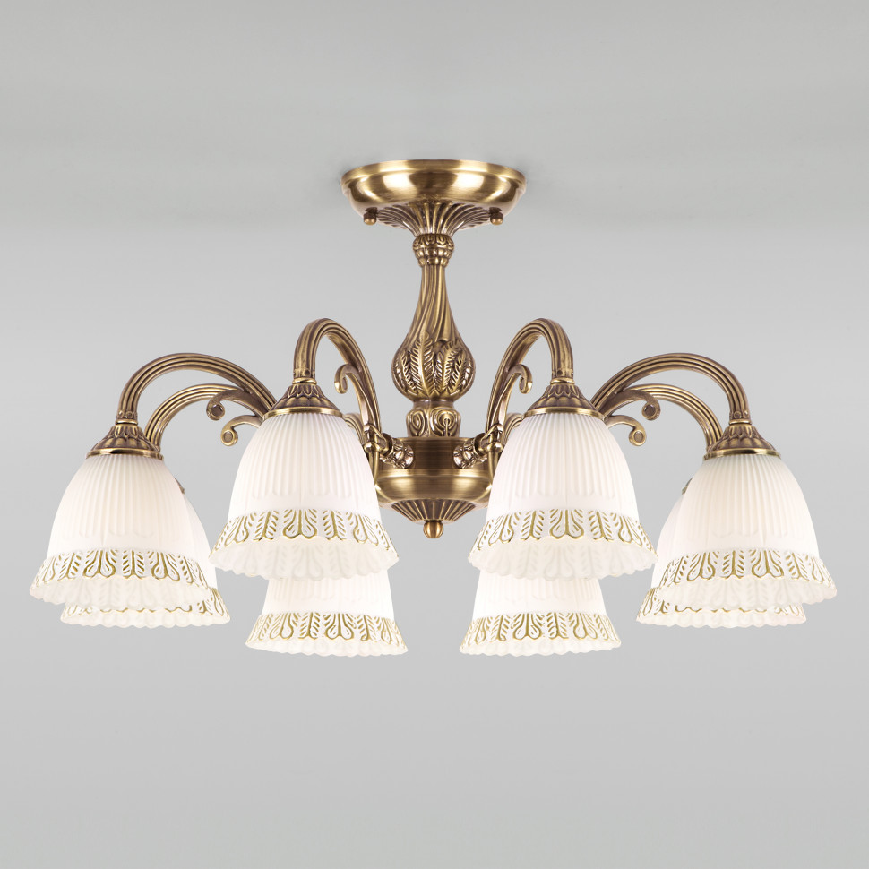 Классическая потолочная люстра 60107/8 античная бронза фото 1 — Multielectrika