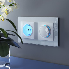Рамка из стекла на 2 поста Favorit белый W0021101 &mdash; Multielectrika