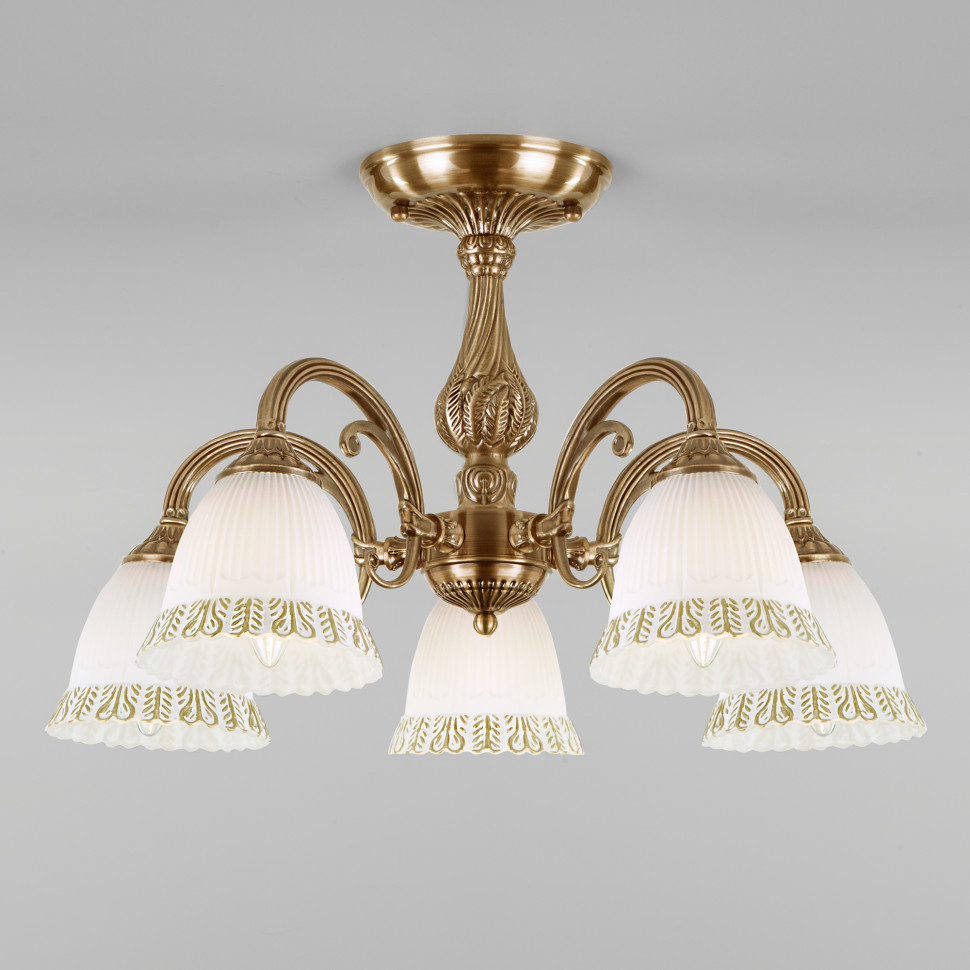 Классическая люстра со стеклянными плафонами 60107/5 античная бронза фото 1 — Multielectrika