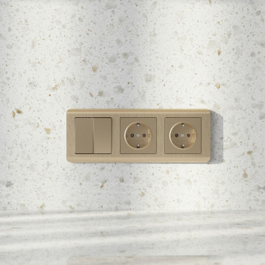 Рамка из поликарбоната на 3 поста Stream шампань W0032111 &mdash; Multielectrika