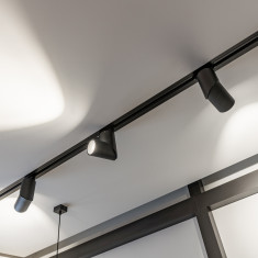 Встраиваемый однофазный шинопровод 1 метр черный (с вводом питания и заглушкой) TRLM-1-100-BK &mdash; Multielectrika