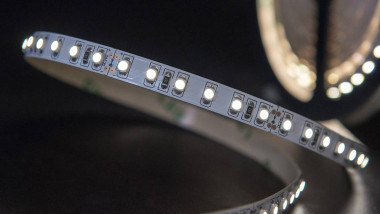 Лента светодиодная 9,6 Вт/м SMD3528, 24В, IP66, Теплый, в чехле, 3М — Multielectrika