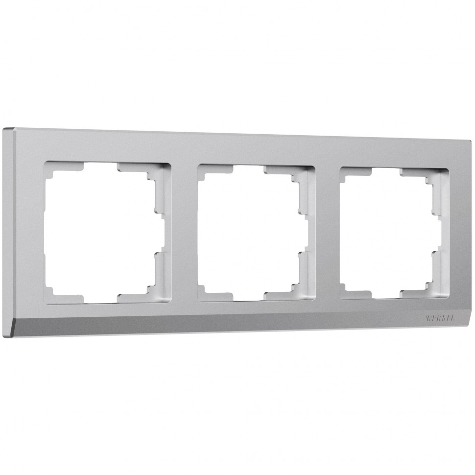 Рамка из поликарбоната на 3 поста Stark серебряный матовый W0031865 фото 1 &mdash; Multielectrika