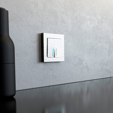 Рамка из поликарбоната на 1 пост Hammer белый W0012401 &mdash; Multielectrika