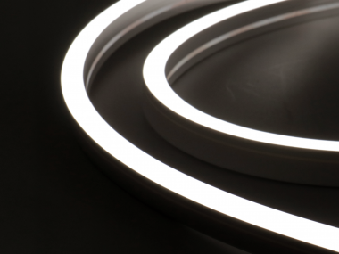 Неоновая  лента постоянного тока, белая SMD2835, 120led/m, 15Вт,м, 24В, 3000K (20м) — Multielectrika