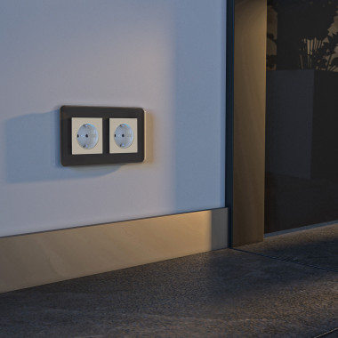 Розетка с подсветкой (айвори матовый) W1171462 &mdash; Multielectrika