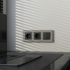 W0032917/ Рамка на 3 поста Slab (дымчатый софт) W0032917 &mdash; Multielectrika