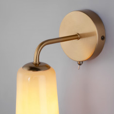 Настенный светильник со стеклянным плафоном 70137/1 латунь &mdash; Multielectrika