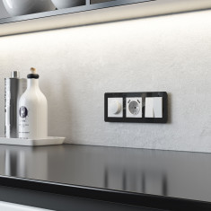 Розетка с заземлением, шторками и USBх2 (белый матовый) W1171561 &mdash; Multielectrika