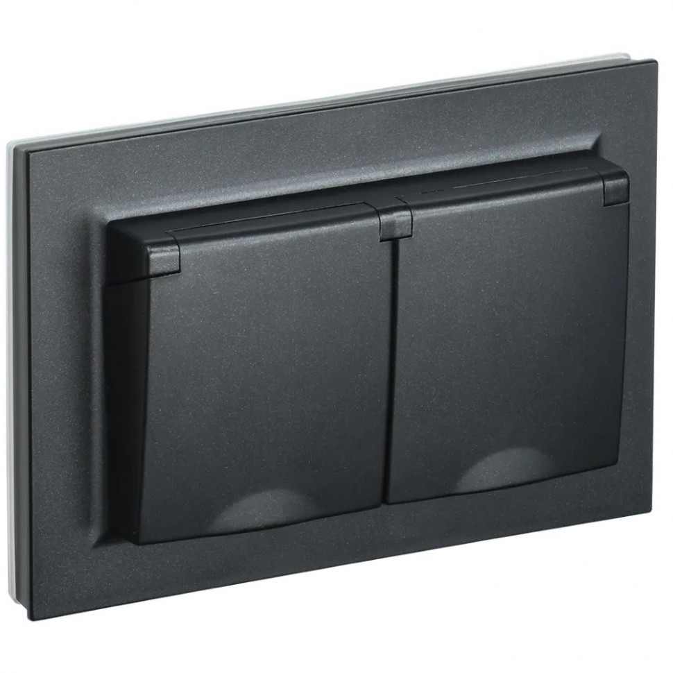 Розетка двойная с заземлением с защитными шторками и крышкой 16А в сборе IP44 IEK Brite РСбш12-3-44-БрЧ черная фото 1 — Multielectrika