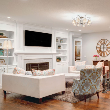 Люстра потолочная с абажурами 60065/8 серебро — Multielectrika