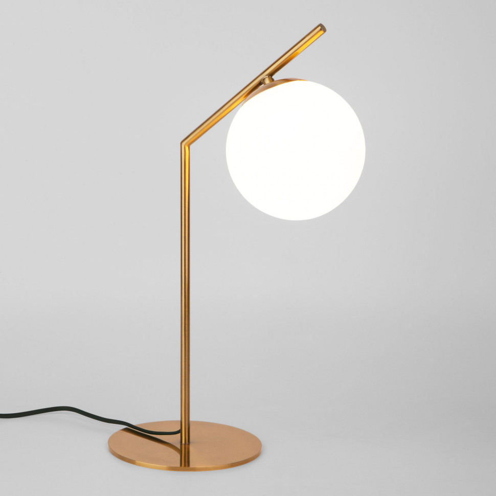 Настольная лампа со стеклянным плафоном 01082/1 латунь фото 1 — Multielectrika