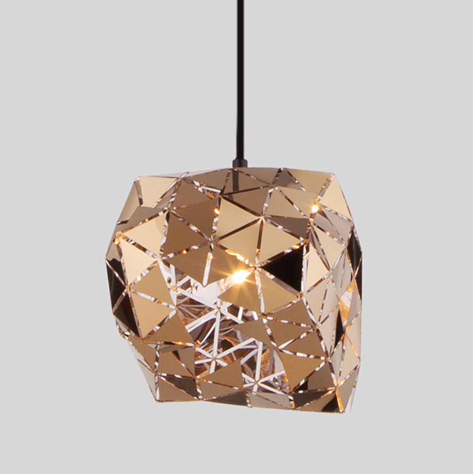 Подвесной светильник с металлическим плафоном 50168/1 золото фото 1 &mdash; Multielectrika