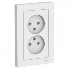 Розетка двойная Schneider Electric Atlas Design со шторками, без заземления, в сборе, белая &mdash; Multielectrika