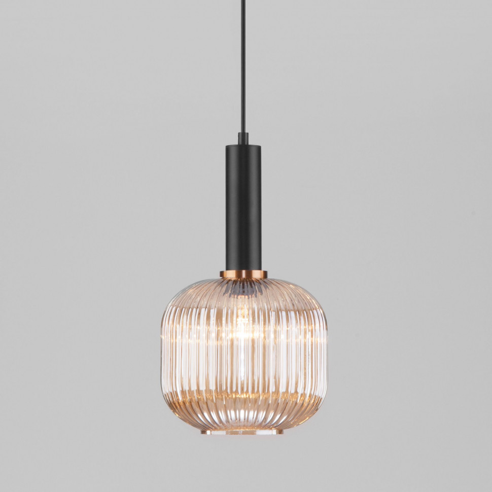 Подвесной светильник 50182/1 янтарь фото 1 &mdash; Multielectrika