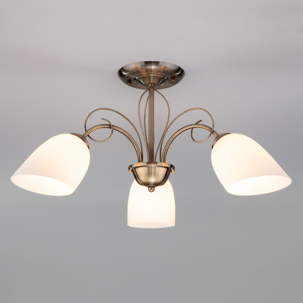 Люстра с плафонами 30107/3 античная бронза фото 1 — Multielectrika