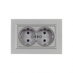 Розетка двойная с заземлением с защитными шторками 16А в сборе IEK Brite РСш12-3-БрС сталь &mdash; Multielectrika