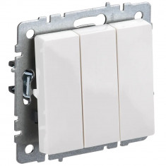 Выключатель трехклавишный 10А IEK Brite ВС10-3-0-БрБ белый &mdash; Multielectrika